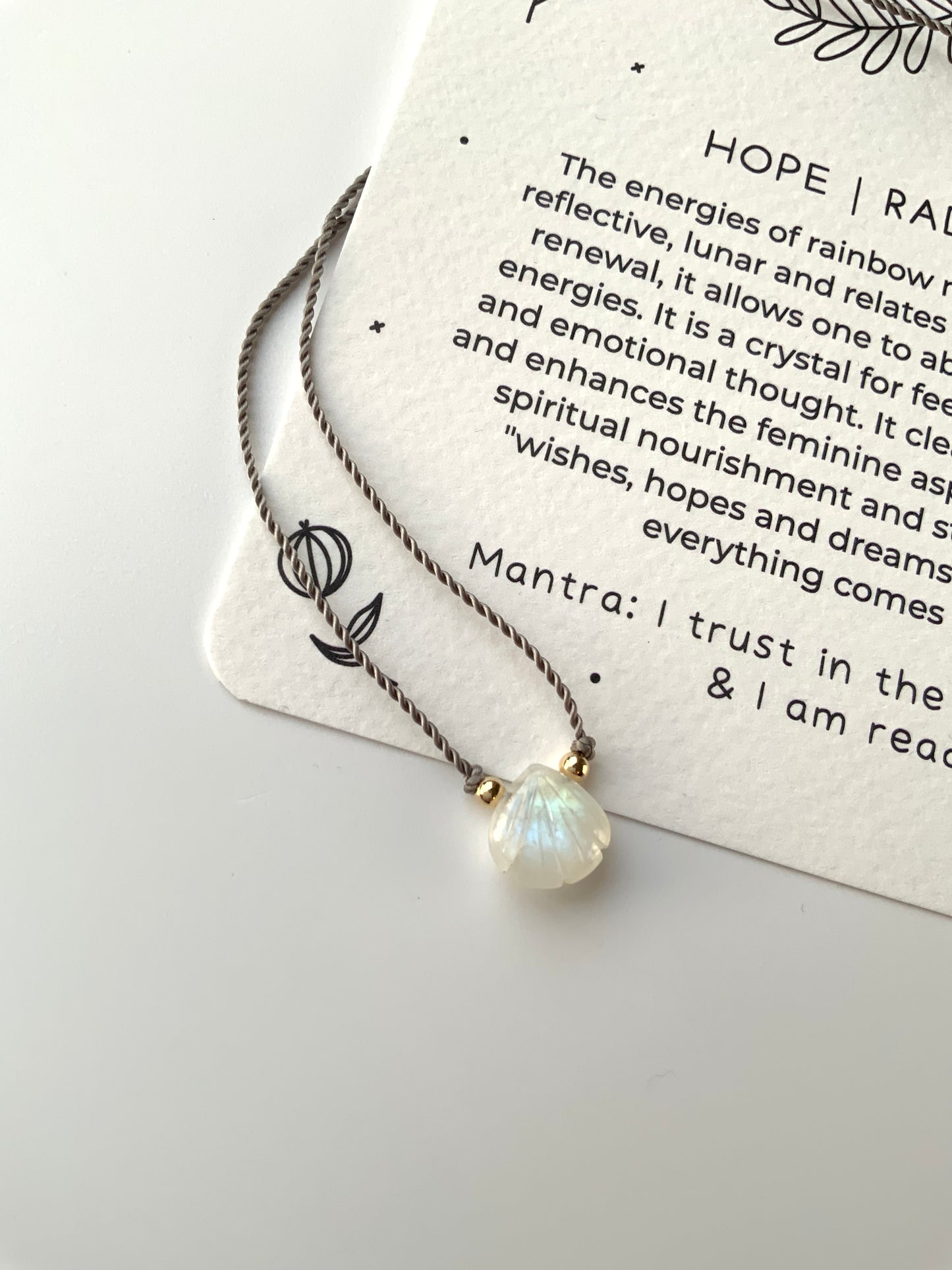 Luminous Adjustable Shell Pendant Necklace | Rainbow Moonstone Necklace